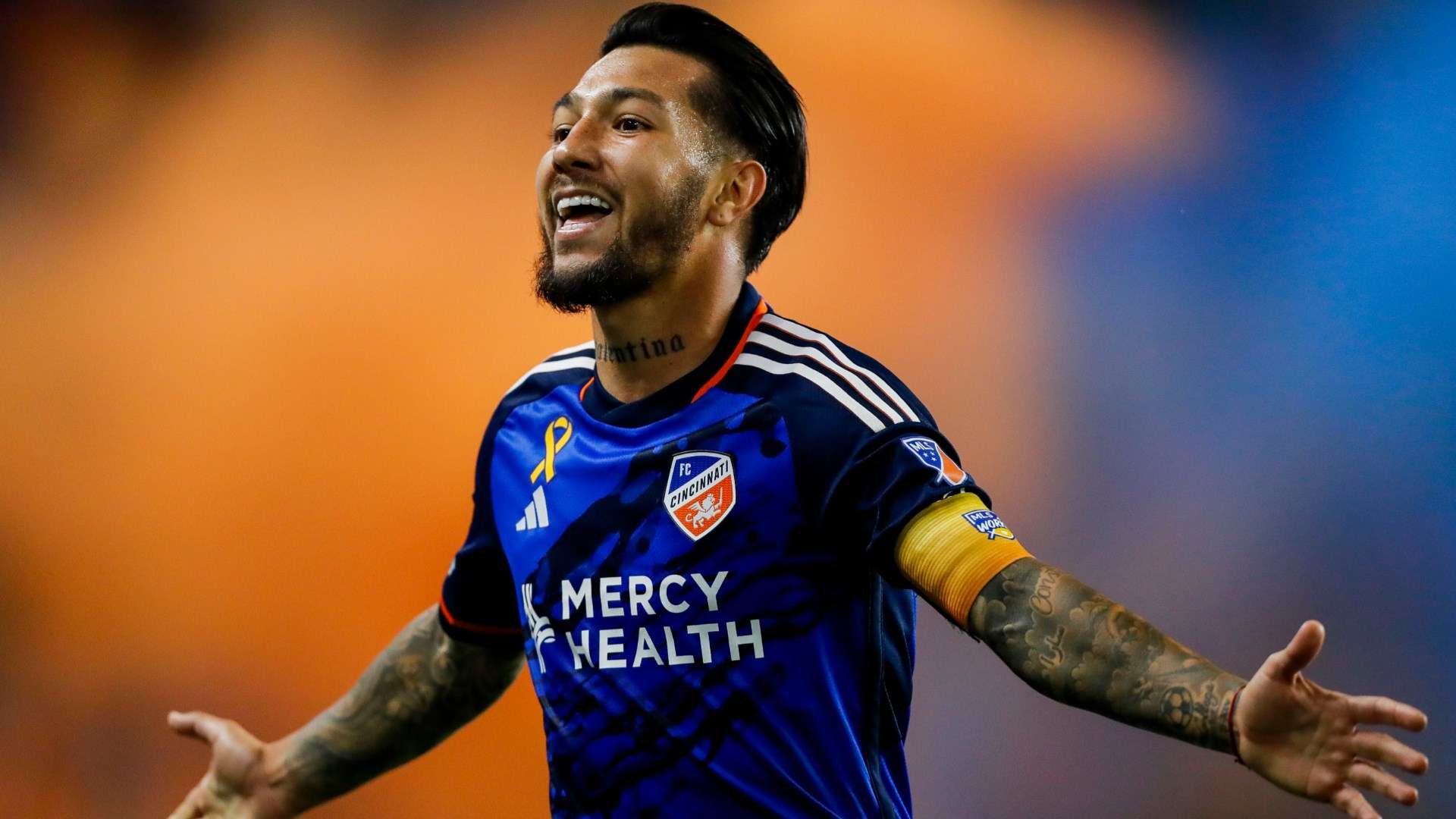 表现出既竞 表现出既竞